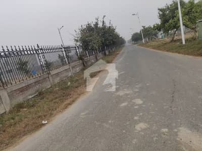 ڈی ایچ اے فیز 7 - بلاک وائے ڈی ایچ اے فیز 7,ڈی ایچ اے ڈیفینس,لاہور میں 1 کنال رہائشی پلاٹ 4.5 کروڑ میں برائے فروخت۔ ڈی ایچ اے فیز 7 - بلاک وائے ڈی ایچ اے فیز 7,ڈی ایچ اے ڈیفینس,لاہور میں 1 کنال رہائشی پلاٹ 4.5 کروڑ میں برائے فروخت۔