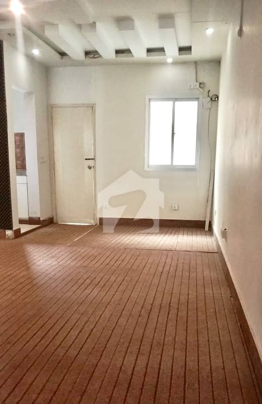 Office Available For Rent Office Available For Rent