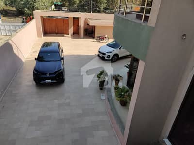 ماڈل ٹاؤن لاہور میں 9 کمروں کا 3 کنال مکان 35.0 کروڑ میں برائے فروخت۔