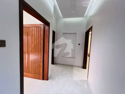 400 SQ YARDS MODERN DESIGNED BUNAGLOW FOR RENT