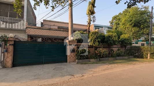 18.5 Marla Double-Storey House for Sale in Prime Gulberg III, Lahore 18.5 Marla Double-Storey House for Sale in Prime Gulberg III, Lahore