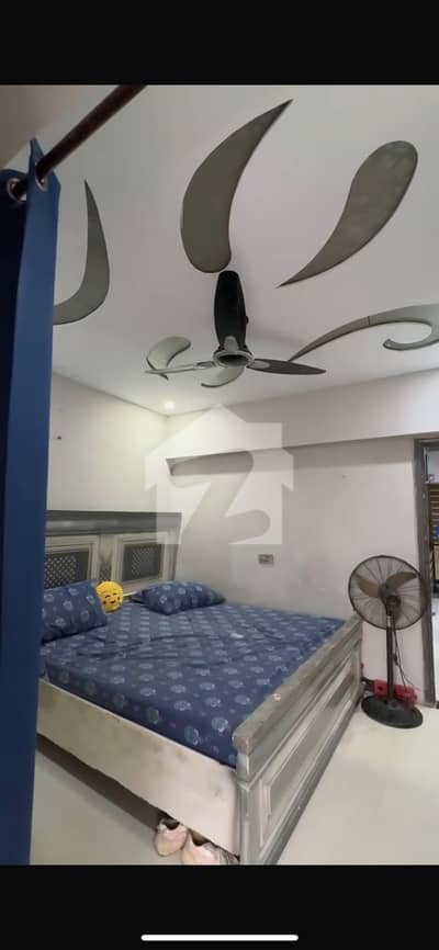 950 Square Feet Flat In Gulistan-e-Jauhar For sale At Good Location