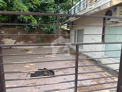 ایف ۔ 7/2 ایف ۔ 7,اسلام آباد میں 4 کمروں کا 2 کنال مکان 55.0 کروڑ میں برائے فروخت۔