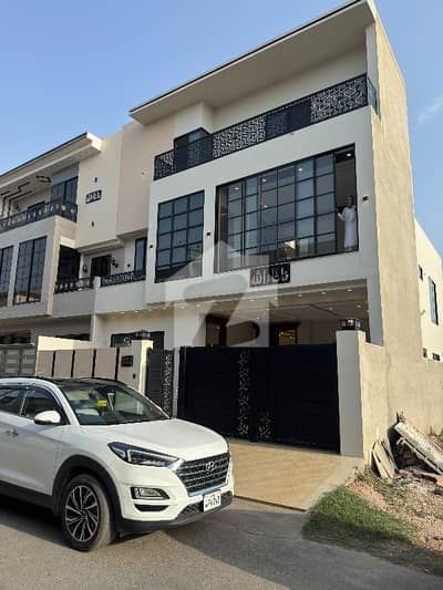 7 Marla Brand New Double Story Luxurious House Available For Sale 7 Marla Brand New Double Story Luxurious House Available For Sale