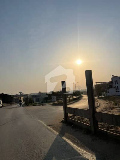 1 Kanal Develop Possession plot Availble For Sale in C Block of Gulberg residencia