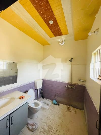 5 Marla Owner Build House On Very Good Location In Jubilee Town