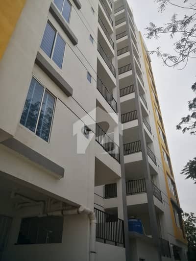 Flat Of 950 Square Feet Available For sale In Gulshan-e-Maymar Flat Of 950 Square Feet Available For sale In Gulshan-e-Maymar