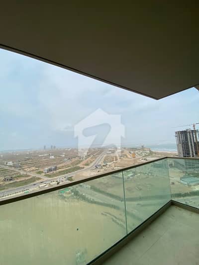 High Floor 2-Bed Luxury Apartment For Rent With Stunning Views 1,290 Sqft