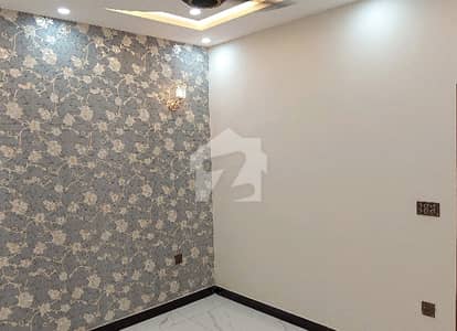 5 MARLA UPPER PORTION FOR RENT IN CENTRAL PARK HOUSING SCHEME LAHORE