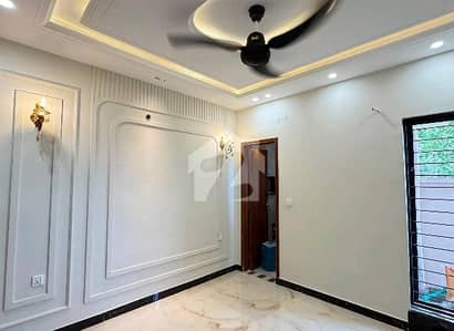5 MARLA FULL HOUSE AVAILABLE FOR RENT IN CENTRAL PARK LAHORE