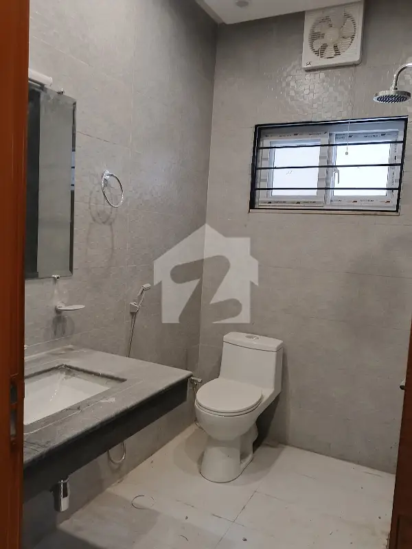 Bahria Enclave Sector A 11 Marla Brend New House Available For Rent With Basement