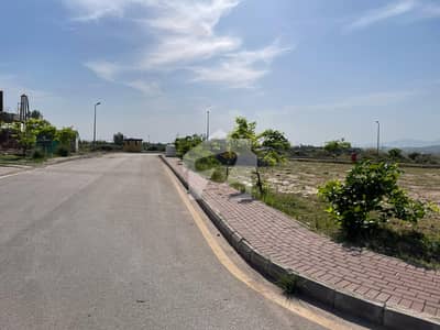 بحریہ انکلیو - سیکٹر سی 2 بحریہ انکلیو,بحریہ ٹاؤن,اسلام آباد میں 13 مرلہ رہائشی پلاٹ 2.5 کروڑ میں برائے فروخت۔ بحریہ انکلیو - سیکٹر سی 2 بحریہ انکلیو,بحریہ ٹاؤن,اسلام آباد میں 13 مرلہ رہائشی پلاٹ 2.5 کروڑ میں برائے فروخت۔