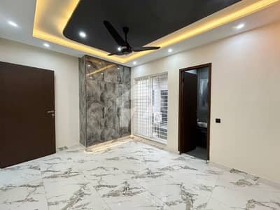 Brand New 5 Marla House Available In Park View City - Jade Block For sale Brand New 5 Marla House Available In Park View City - Jade Block For sale