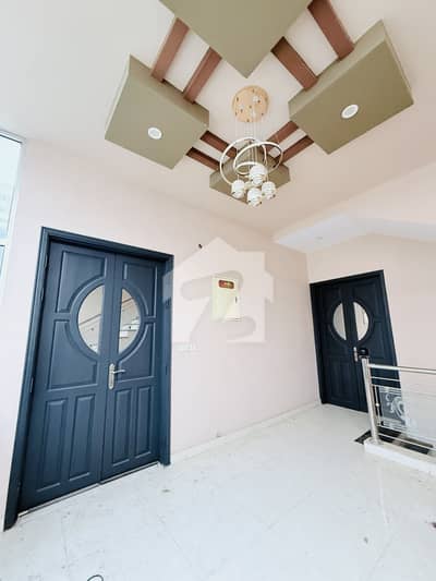 300 Sq. Yards 5 Bed Upper Portion with Roof & Terrace for Rent in Gulistan-e-Jauhar 300 Sq. Yards 5 Bed Upper Portion with Roof & Terrace for Rent in Gulistan-e-Jauhar