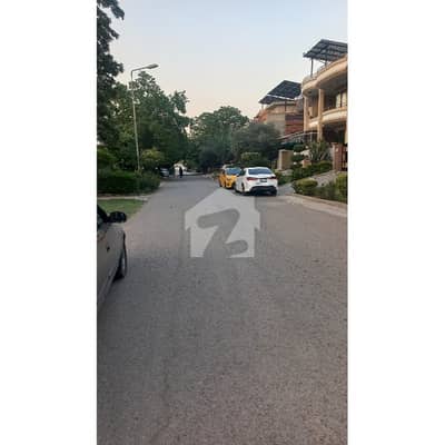 G11/1 Main Double Road 40/80 Singal Storey House For Sale