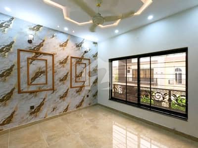 Ready To Buy A On Excellent Location House In Park View City - Executive Block Lahore Ready To Buy A On Excellent Location House In Park View City - Executive Block Lahore