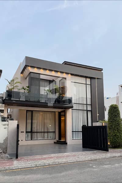10 MARLA BRAND NEW LUXURY HOUSE AVAILABLE FOR RENT IN I IDEAL LOCATION DHA PHASE 5 BLOCK-J LAHORE.