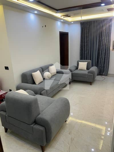 Luxurious 5 Marla Flat For Sale Luxurious 5 Marla Flat For Sale