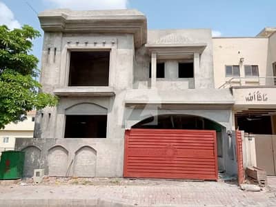 6.5 marla Double Storey GREY structure Bedrooms. 4 with bathrooms. 6 /dining room TV launch kitchen car parking/ transfer Registry intkal hai all facilities in life available 6.5 marla Double Storey GREY structure Bedrooms. 4 with bathrooms. 6 /dining room TV launch kitchen car parking/ transfer Registry intkal hai all facilities in life available