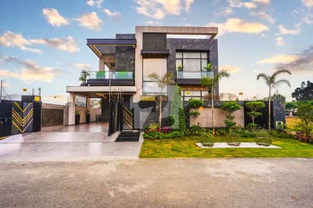 Modern Interior Designed 1 Kanal House Is For Sale Few Mint Away Park In Phase 7