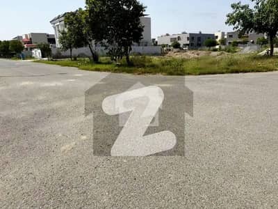 ڈی ایچ اے فیز 7 - بلاک ایس ڈی ایچ اے فیز 7,ڈی ایچ اے ڈیفینس,لاہور میں 1 کنال رہائشی پلاٹ 4.85 کروڑ میں برائے فروخت۔ ڈی ایچ اے فیز 7 - بلاک ایس ڈی ایچ اے فیز 7,ڈی ایچ اے ڈیفینس,لاہور میں 1 کنال رہائشی پلاٹ 4.85 کروڑ میں برائے فروخت۔