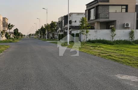 ڈی ایچ اے فیز 7 - بلاک ٹی ڈی ایچ اے فیز 7,ڈی ایچ اے ڈیفینس,لاہور میں 1 کنال رہائشی پلاٹ 4.25 کروڑ میں برائے فروخت۔ ڈی ایچ اے فیز 7 - بلاک ٹی ڈی ایچ اے فیز 7,ڈی ایچ اے ڈیفینس,لاہور میں 1 کنال رہائشی پلاٹ 4.25 کروڑ میں برائے فروخت۔