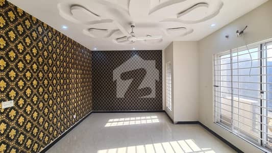 10 Marla Upper Portion For Rent Bahria Town Phase 8