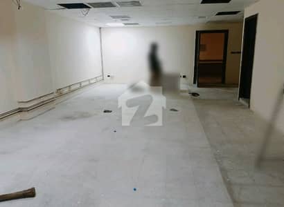 Prime Location Office Of 1220 Square Feet In Siddique Trade Center For rent