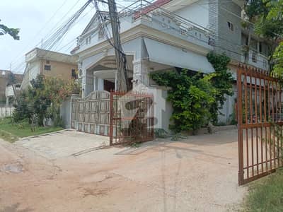 ڈیفنس روڈ راولپنڈی میں 8 کمروں کا 1 کنال مکان 1.3 لاکھ میں کرایہ پر دستیاب ہے۔