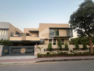 24 Marla Corner House For Sale Bharia Town Phase 3