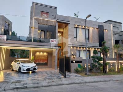 10 Marla Residential House For Sale In Rafi Block, Nearby Commercial Market, School, Mosque and Health Care Canter