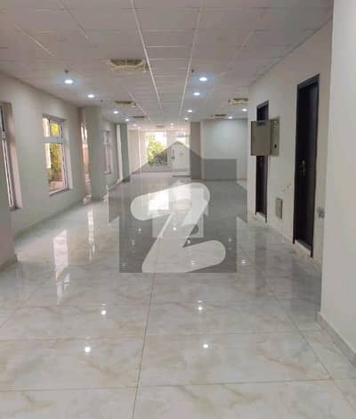 جی ۔ 8 مرکز جی ۔ 8,اسلام آباد میں 1 کنال عمارت 10.0 لاکھ میں کرایہ پر دستیاب ہے۔