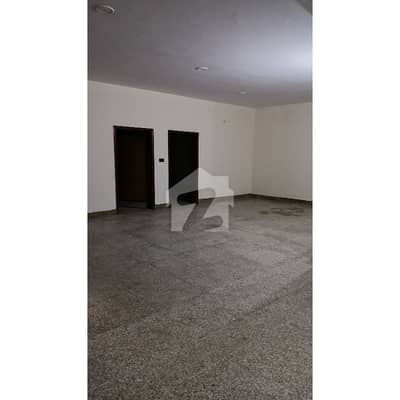 کینال ویو لاہور میں 3 کمروں کا 1 کنال بالائی پورشن 80.0 ہزار میں کرایہ پر دستیاب ہے۔