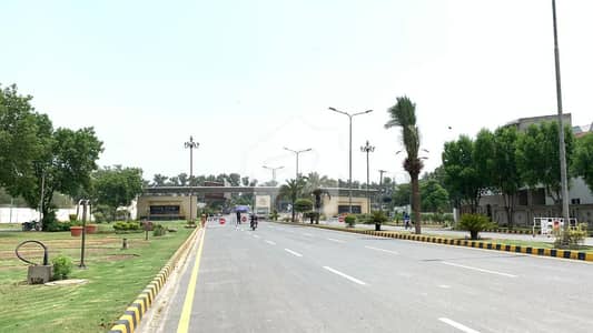پارک ویو سٹی ۔ سلور بلاک پارک ویو سٹی,لاہور میں 5 مرلہ رہائشی پلاٹ 50.0 لاکھ میں برائے فروخت۔ پارک ویو سٹی ۔ سلور بلاک پارک ویو سٹی,لاہور میں 5 مرلہ رہائشی پلاٹ 50.0 لاکھ میں برائے فروخت۔
