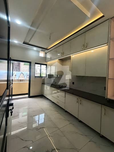 CHANCE DEAL BRAND NEW PARK FACE HOUSE 8 MARLA