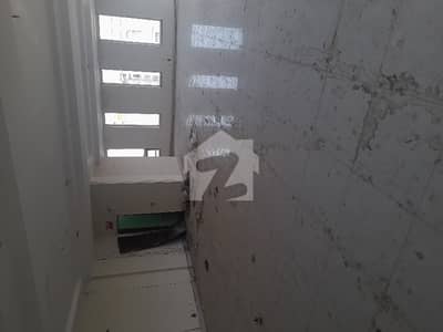 ڈی ایچ اے فیز 8 - کمرشل براڈوے ڈی ایچ اے فیز 8,ڈی ایچ اے ڈیفینس,لاہور میں 8 مرلہ Studio دفتر 1.85 لاکھ میں کرایہ پر دستیاب ہے۔