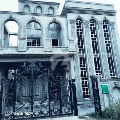 I'M SELLING A 8 MARLA GREY STRUCTURE HOUSE IN BAHRIA ORCHARD LAHORE. PHASE 2 J-BLOCK NEAR TO PARK AND MOSQUE. THE PRICE 175 IS ALMOST FINAL A LITTLE BIT NEGOTIABLE WITH TOKEN I'M SELLING A 8 MARLA GREY STRUCTURE HOUSE IN BAHRIA ORCHARD LAHORE. PHASE 2 J-BLOCK NEAR TO PARK AND MOSQUE. THE PRICE 175 IS ALMOST FINAL A LITTLE BIT NEGOTIABLE WITH TOKEN