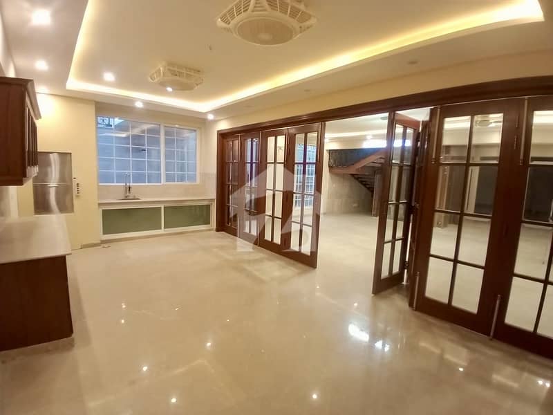 Fully Renovated House For Rent In F-7 On Prime Location Fully Renovated House For Rent In F-7 On Prime Location