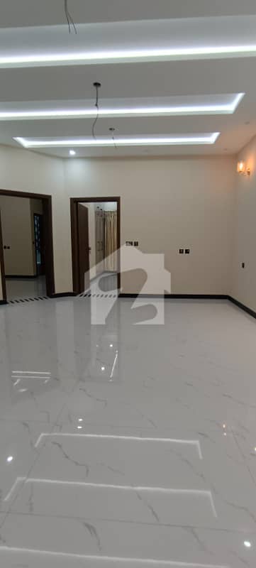 8 Marla Used House For Sale 8 Marla Used House For Sale