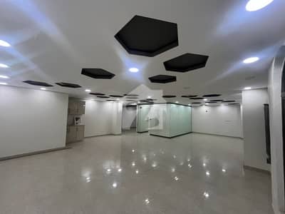 8 Marla Commercial Hall For Rent | 1,400 Sq. Ft. | Ready-To-Move Office Space