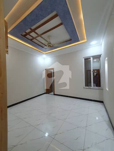 13 Marla Second Portion Bedrooms. 3 With 4 Bathrooms Dining Room TV Lounge/ Kitchen All Facilities Available Electricity Water Security 13 Marla Second Portion Bedrooms. 3 With 4 Bathrooms Dining Room TV Lounge/ Kitchen All Facilities Available Electricity Water Security