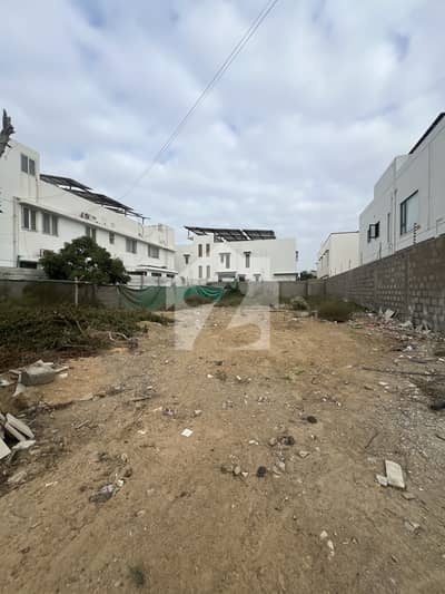 500 Yards Main Faisal Plot For Sale