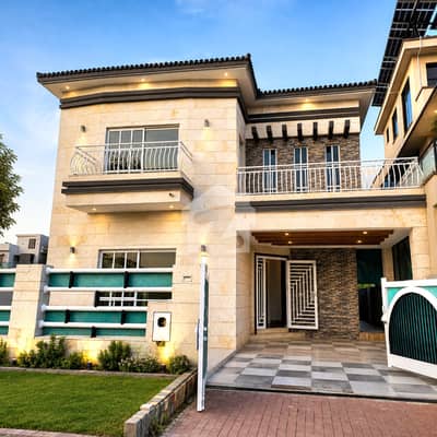 Investor Rate 10 Marla House For Sale in DHA 3