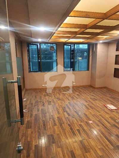 575 Sqft Office Available For Rent On Main Boulevard Gulberg