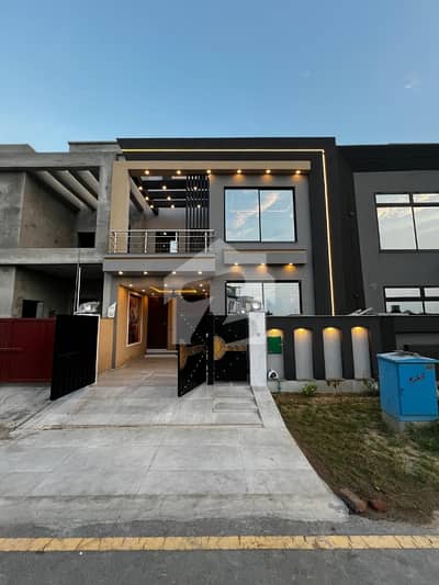 5 Marla Corner House For Sale In Bahria Nasheman