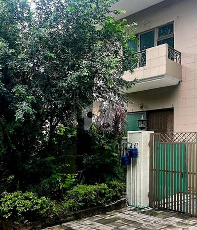 I-8/4.60x90. Upper Portion Separate Gate Near Kachnar Park Ideal Location Solar Available