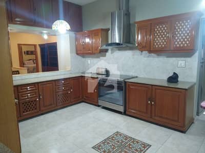 فیڈرل بی ایریا ۔ بلاک 4 فیڈرل بی ایریا,کراچی میں 4 کمروں کا 2 کنال زیریں پورشن 3.5 لاکھ میں کرایہ پر دستیاب ہے۔