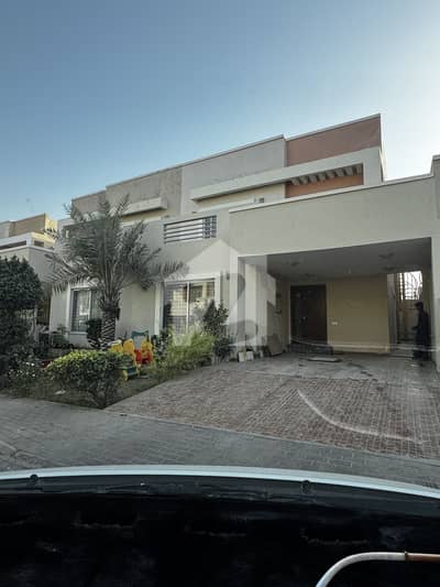 Street 22 Villa no 1346 3Bed DDL 200sq yd Villa FOR SALE. All amenities nearby including Parks, Mosques and Gallery