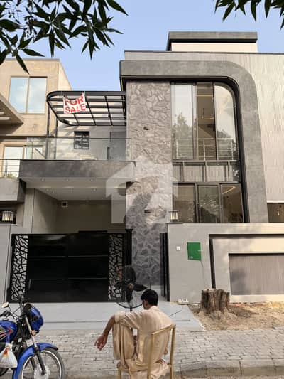 5.73 Marla House For Sale Bahria Orchard Phase 1 LDA Approved Block Facing Park