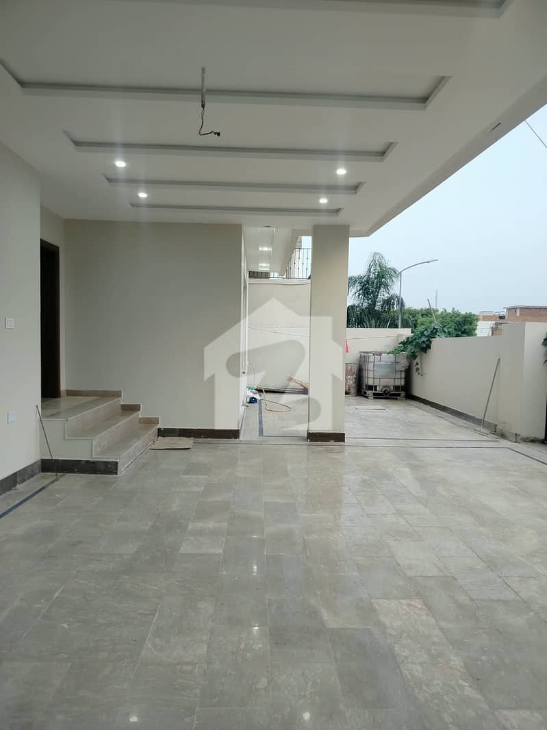 ٹاپ سٹی 1 - بلاک بی ٹاپ سٹی 1,اسلام آباد میں 6 کمروں کا 1 کنال مکان 3.1 لاکھ میں کرایہ پر دستیاب ہے۔ ٹاپ سٹی 1 - بلاک بی ٹاپ سٹی 1,اسلام آباد میں 6 کمروں کا 1 کنال مکان 3.1 لاکھ میں کرایہ پر دستیاب ہے۔
